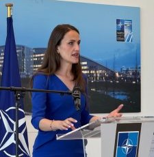 Bükreş’te NATO sempozyumu yapılacak - 1