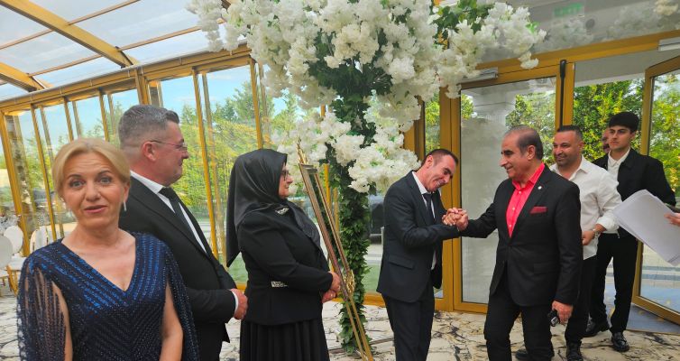 Oruç Ailesi’nin mutlu günü - 2