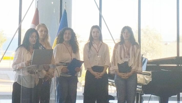 İstanbul’da Rumen İe Gömleği Kutlaması - 3