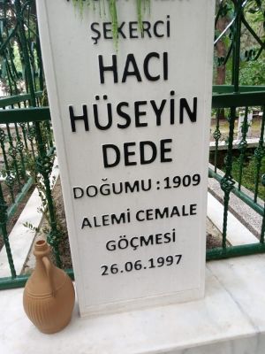 Mehmet Fuat ERGÜN & BİR ŞEKERDEN DAHA FAZLASI MANİSALI ŞEKERCİ HÜSEYİN DEDE - 1