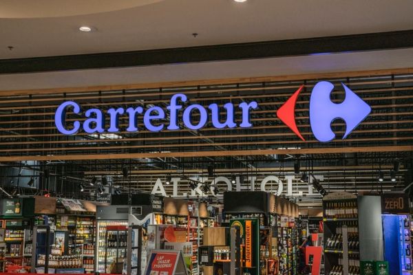 Carrefour Romanya’ya veda etti: Dedeman’ın sahibi Pavel holding zinciri devraldı