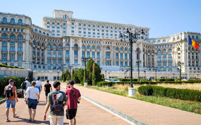 Romanya'da yerli turist azalıyor, yabancı turist artıyor