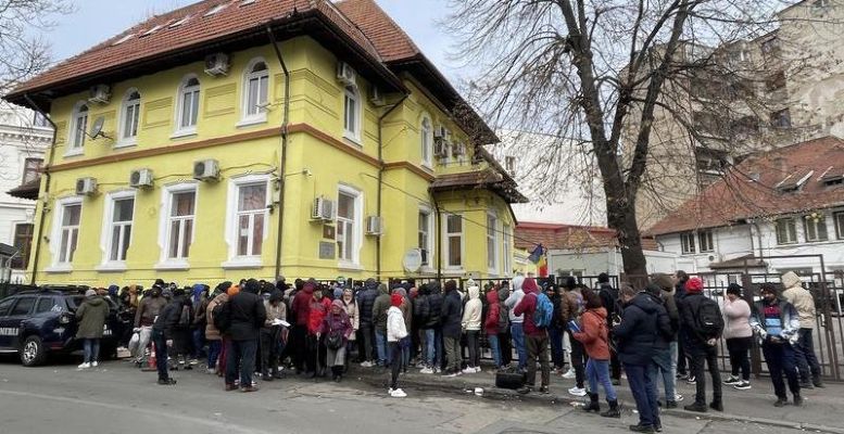 Romanya'da oturumlu yabancı sayısı 242 bini geçti - 2