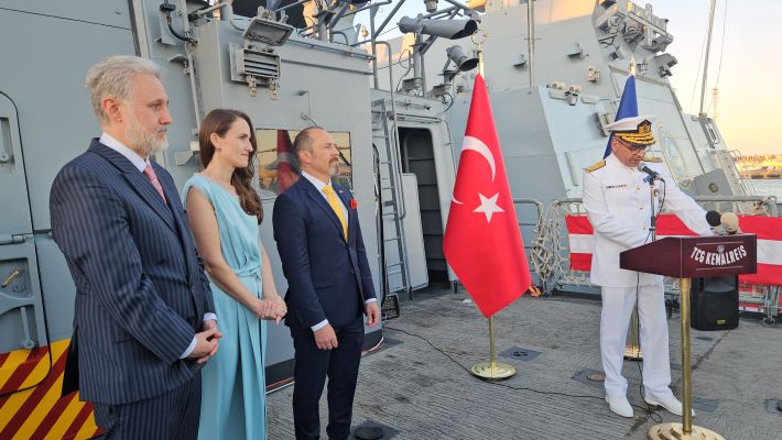 Köstence’de Türk gemisinde üst düzey buluşma