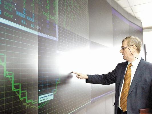 ELEKTRİK TÜKETİMİ YÜZDE 3,3 AZALDI