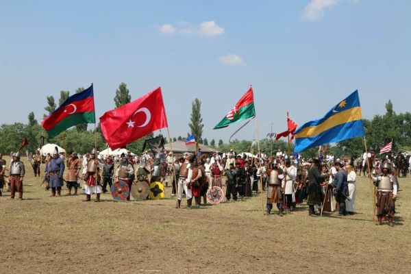 Dobruca Tatarları Büyük Hun-Türk Kurultayı'nda - 3