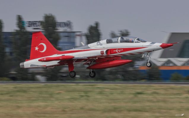 Türk Yıldızları sekiz yıl sonra Bükreş semalarında - 4