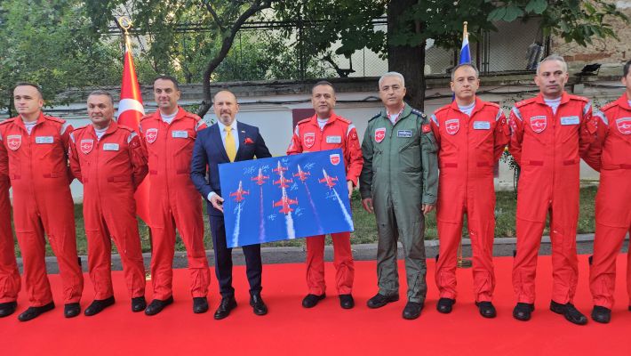 Türk Yıldızları Bükreş’teki Zafer Bayramı resepsiyonuna katıldı - 1