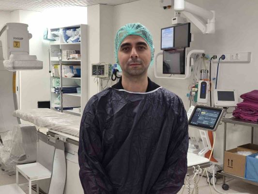 Romanyalı doktorlar kanser tedavisindeki yeni yöntemleri Türkiye’de öğrendi - 1