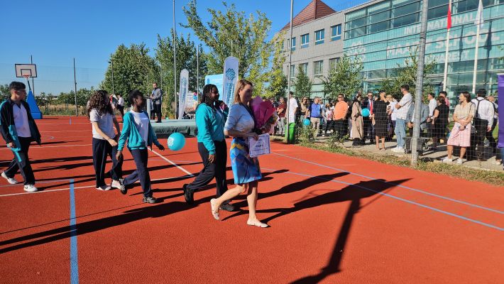 Bükreş Uluslararası Maarif Okulu yeni öğretim yılına başladı - 13