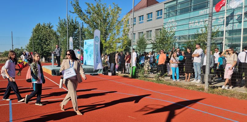 Bükreş Uluslararası Maarif Okulu yeni öğretim yılına başladı - 12