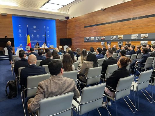 Genç diplomatlar Bükreş’te buluştu - 1
