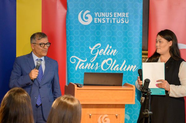 Şairler Sultanı Bâkî’nin dizeleri Bükreş’te yankılandı - 4
