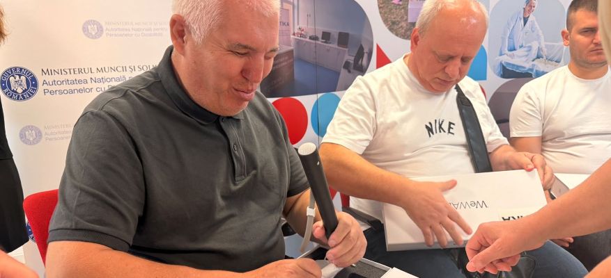 TİKA’dan Romanya’daki görme engellilere akıllı baston desteği