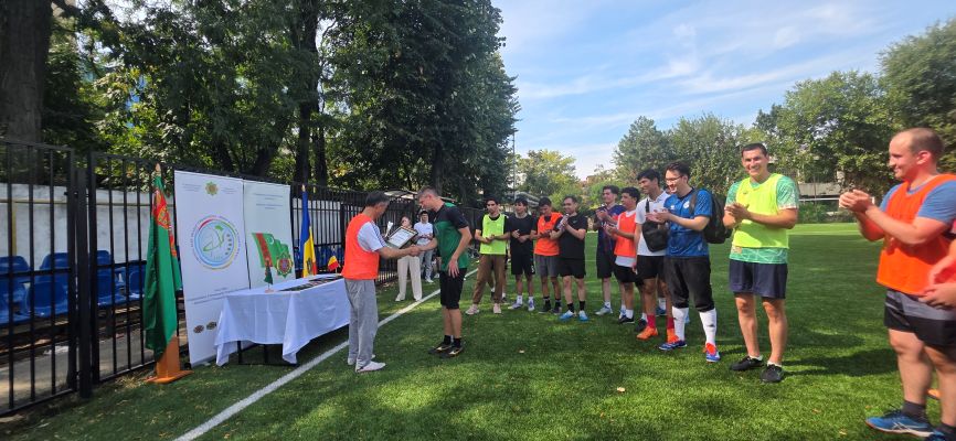 Türkmenistan’ın bağımsızlığının 35. yılı Bükreş’te futbol maçıyla kutlandı - 3