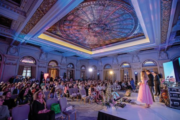 Romanya iş dünyasının en güçlü 100 kadını belirlendi
