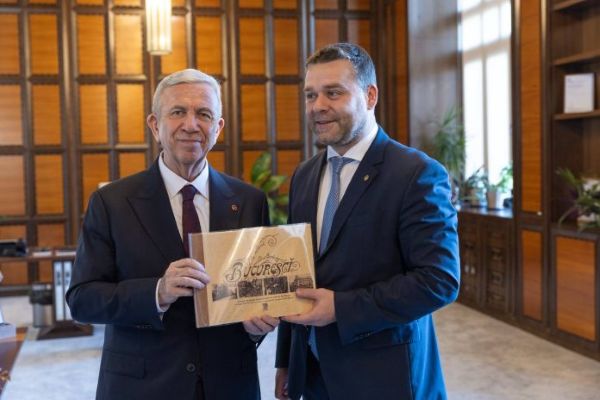Mansur Yavaş’tan Bükreş’e iş birliği ziyareti - 1