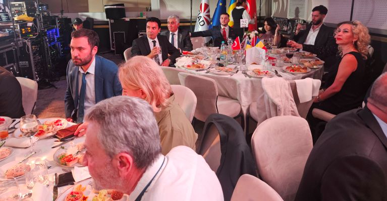 Büyükelçi Altan: Türkiye Cumhuriyeti ve Türk insanı dayanıklılığın tanımıdır - 8