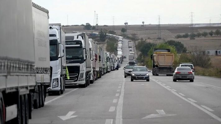 Tır şoförlerinin vize isyanı sınır kapılarına taşındı - 1