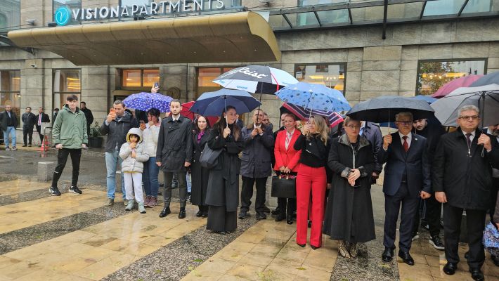 Bükreş’te Cumhuriyet törenine yağmura rağmen büyük ilgi - 1