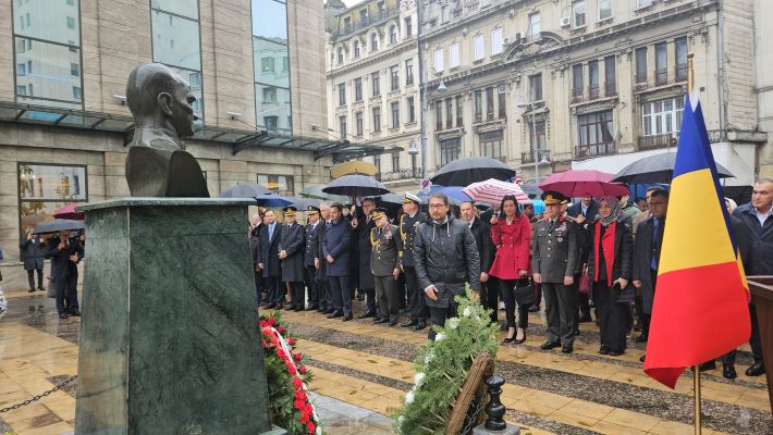 Bükreş’te Cumhuriyet törenine yağmura rağmen büyük ilgi - 8