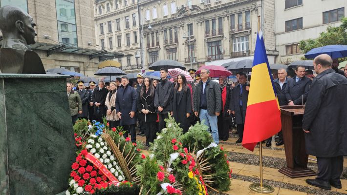 Bükreş’te Cumhuriyet törenine yağmura rağmen büyük ilgi - 20