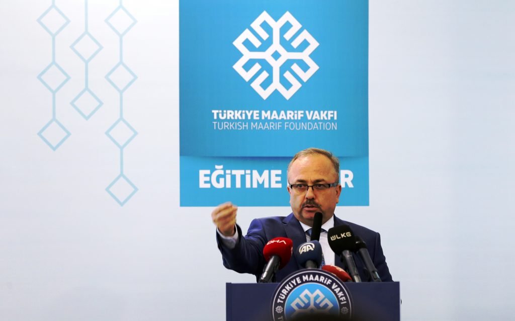 ‘Türkçe hakkıyla öğretilmeli’