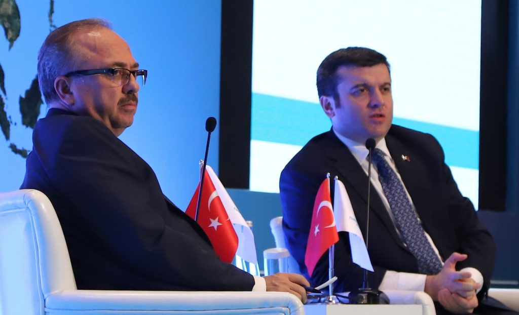 Bakan Yardımcısı Kıran ve TMV Başkanı Akgün Bükreş’e geliyor