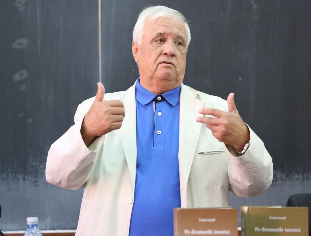 Tahsin Hoca’dan kitap tanıtımı