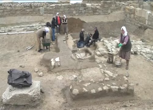 Trak erkekleri çok eşliymiş!