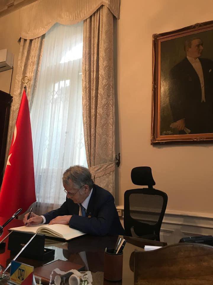 Kırımoğlu’ndan Büyükelçiliğe ziyaret