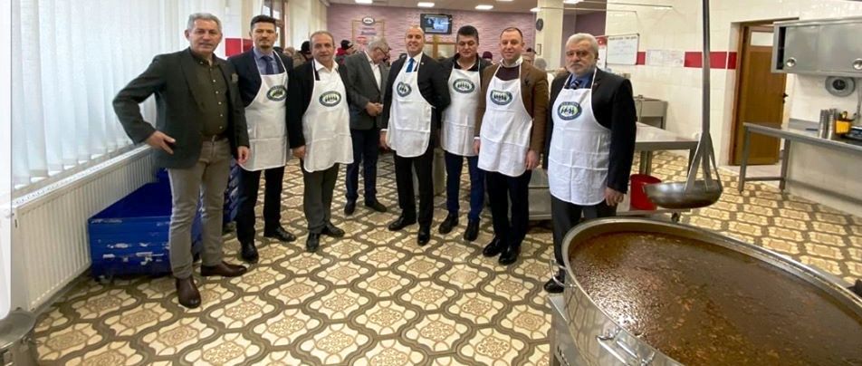 TİAD Marathon Vakfı’nda yemek verdi